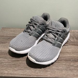 Adidas Mens Cloudfoam size: 7